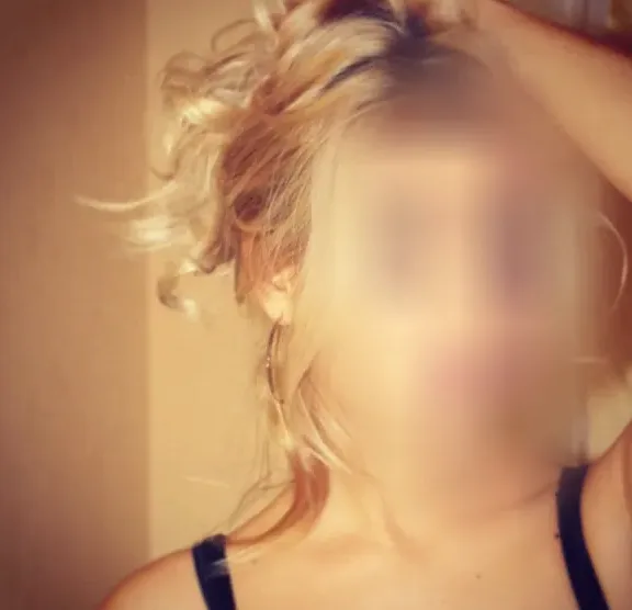 Denise, 28