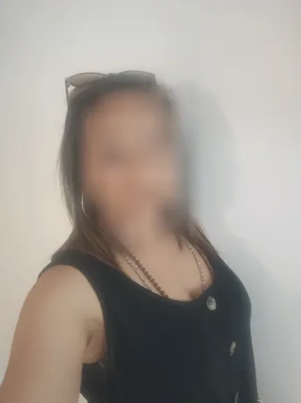 Hannah, 38