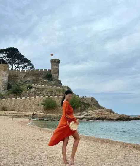 Julia, 39
