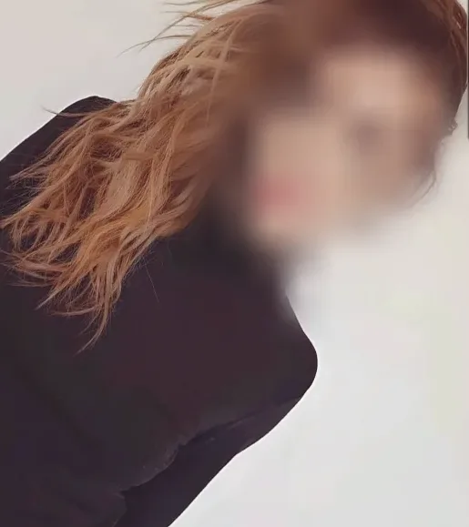 Laura, 28