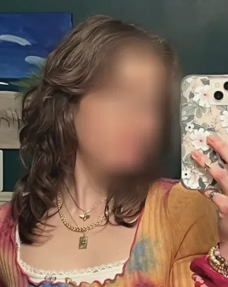 Monique, 20