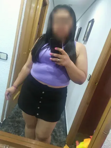 Nathalie, 34