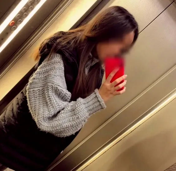 Olivia, 31