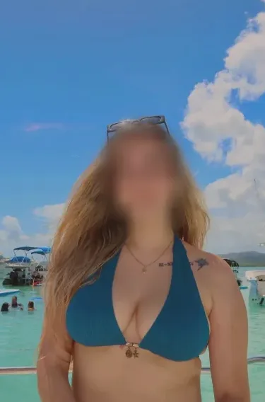 Sabine, 21