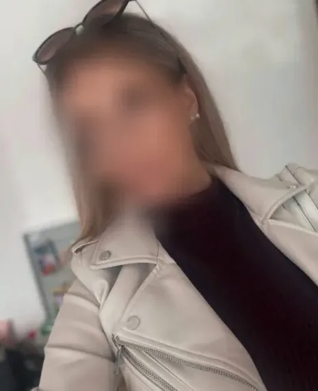 Sofie, 26