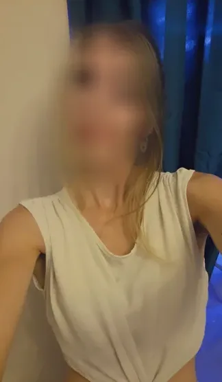 Zeynep, 39